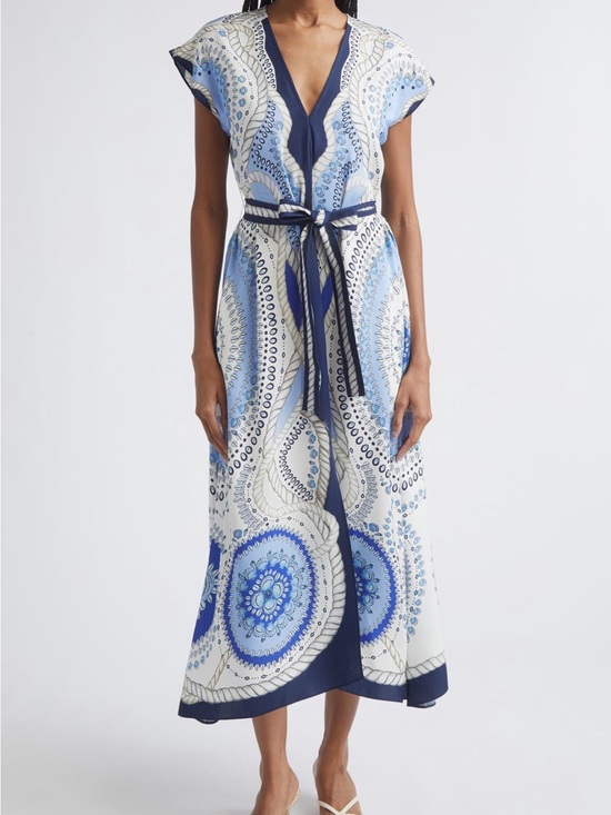 Reiss Dresses & Skirts - Reiss Heidi scarf print belted midi dress